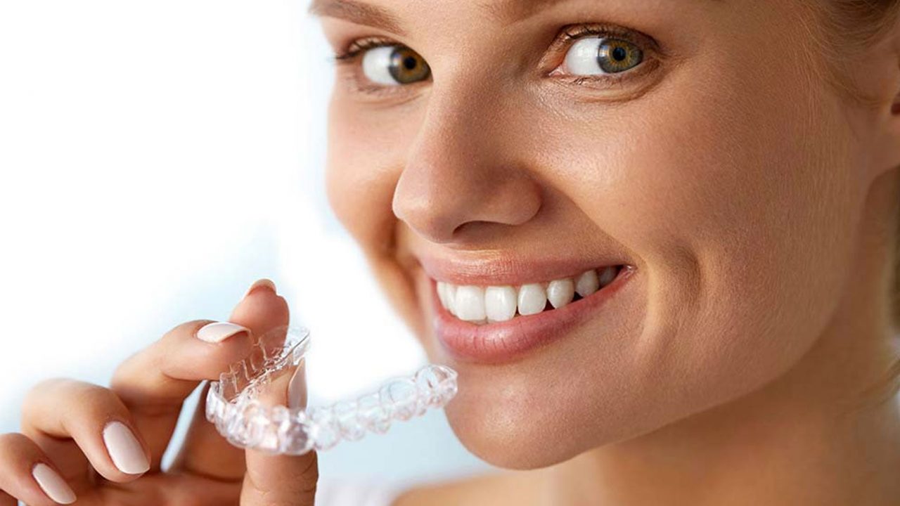 Invisalign Şeffaf Diş Plağı Tedavisi ve Fiyatları